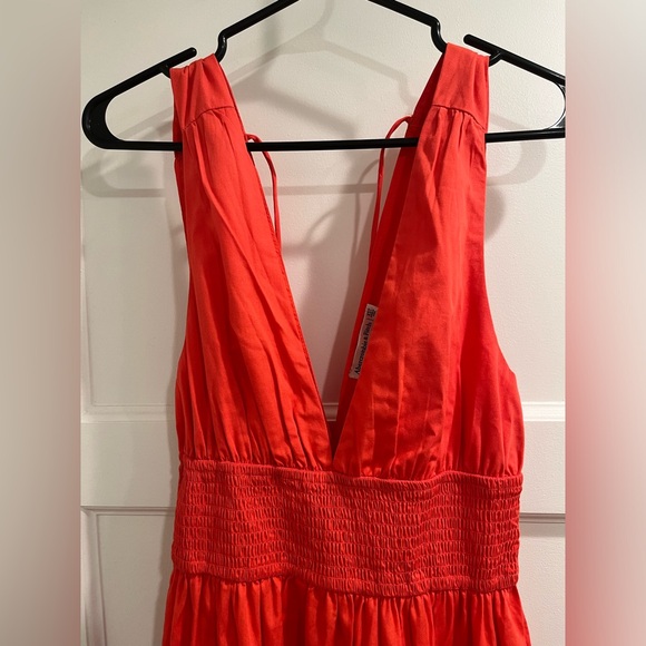 NWT Abercrombie Smocked Waist Tiered Midi Dress with pockets - Picture 9 of 10